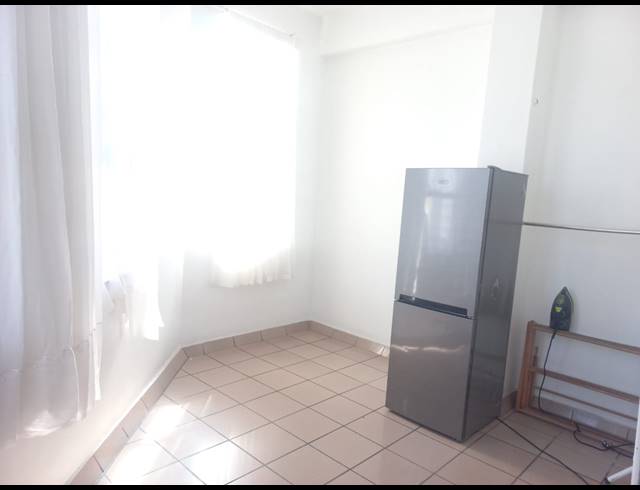 2 BEDROOM FLAT TO LET IN SOUTH BEACH